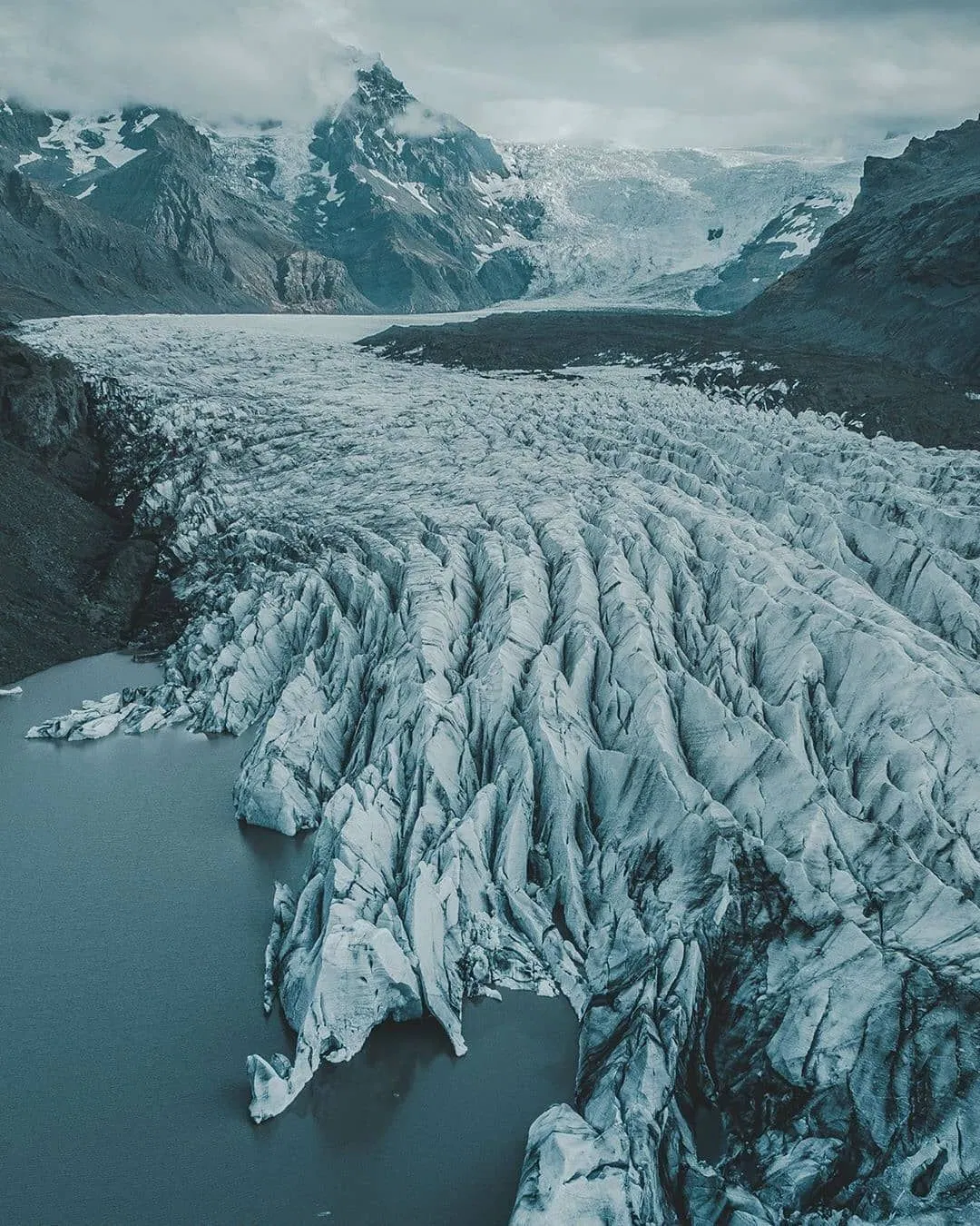 picture of glacier in Iceland